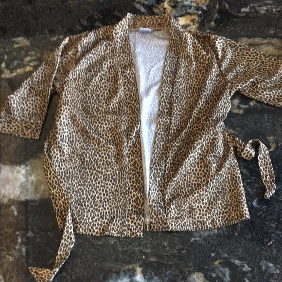 Leopard PJ with Robe - Picture 4 of 5